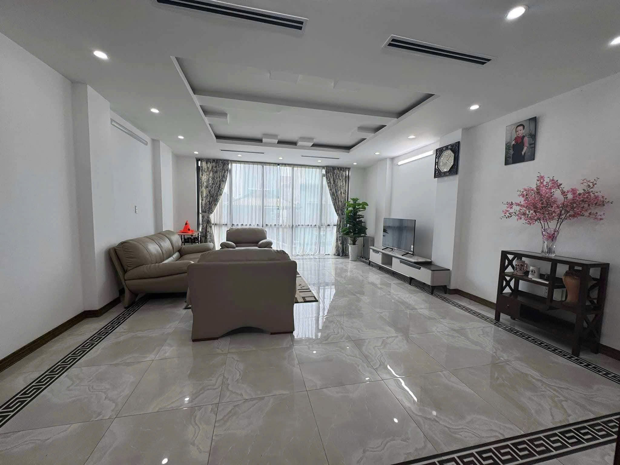 Bán tòa 7 tầng phố Thái Hà, Đống Đa 70m2 vỉa hè ô tô tránh kinh doanh đẹp giá 31 tỷ - Ảnh 1